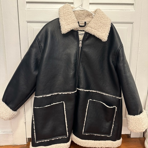 Abercrombie & Fitch Jackets & Blazers - Abercrombie & Fitch Black and Cream Leather Jacket